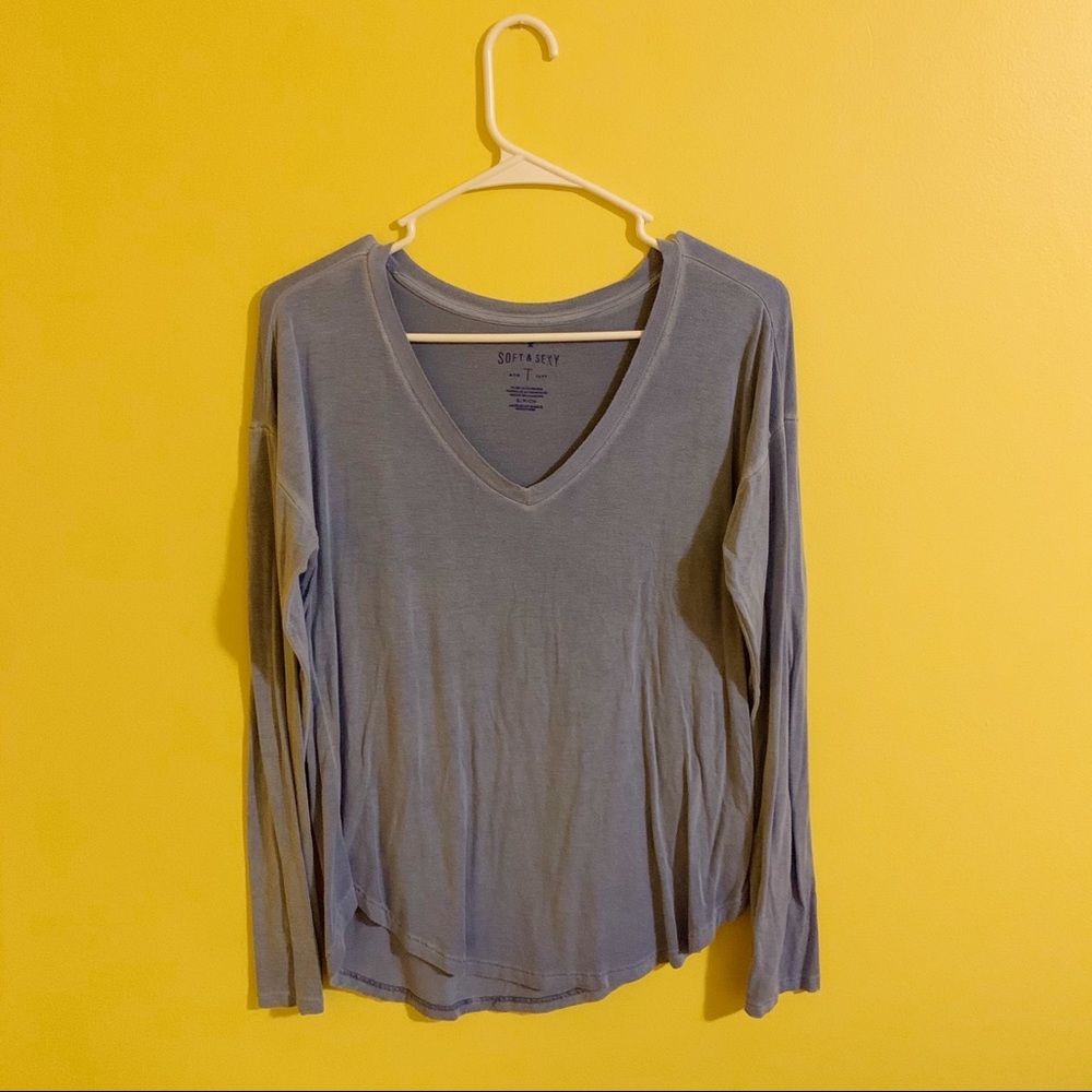 American Eagle Long Sleeved T-Shirt